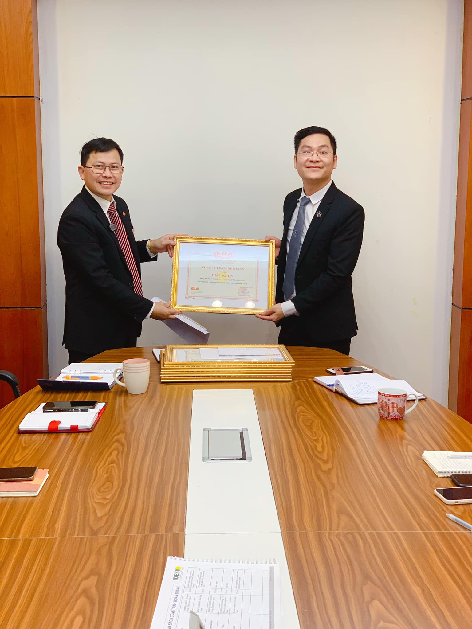 Thành tích khen thưởng nhân viên xuất sắc