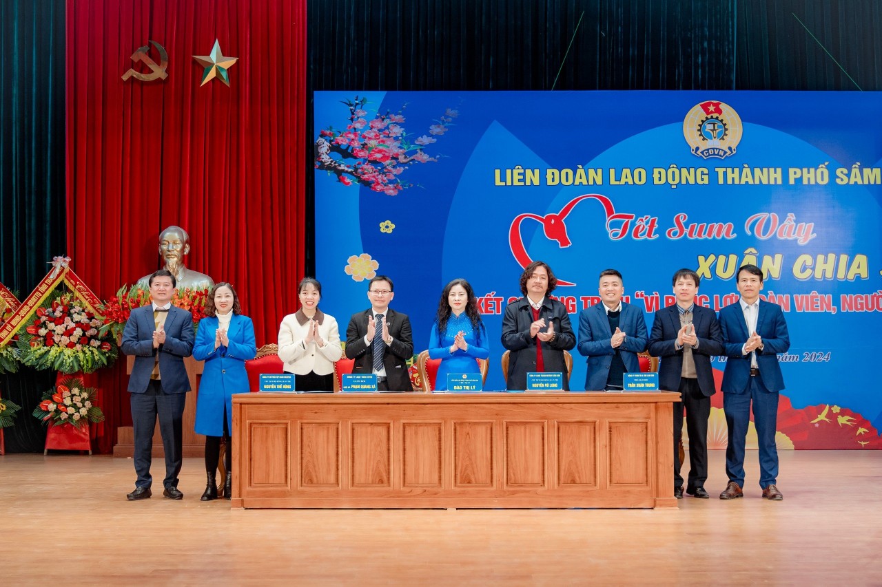 Tết sum vầy – Xuân chia sẻ (Năm 2024)