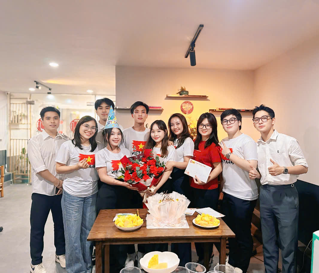 CHÚC MỪNG SINH NHẬT THÀNH VIÊN THÁNG 8